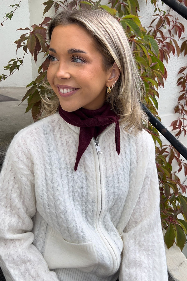 Misty Knit Scarf Wine